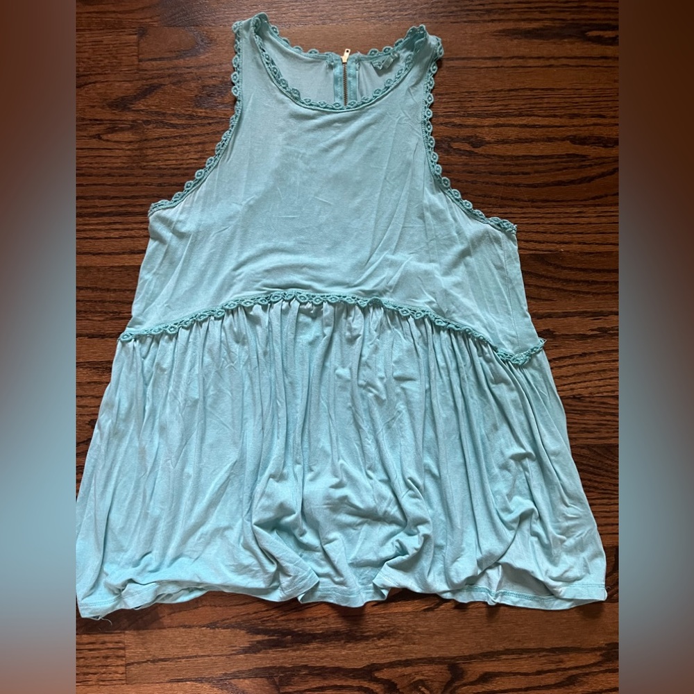 POL Sleeveless Teal Top M